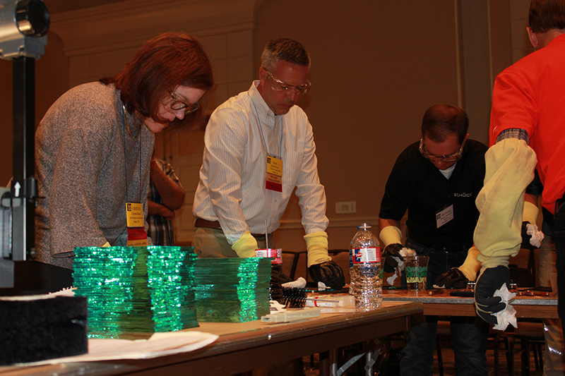Industry members participate in the FGIA Insulating Glass Workshop