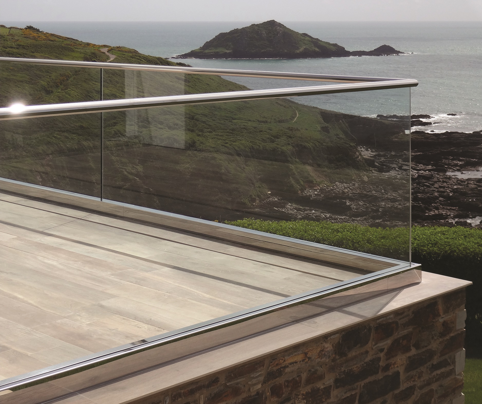 Unitized Glass Railing System