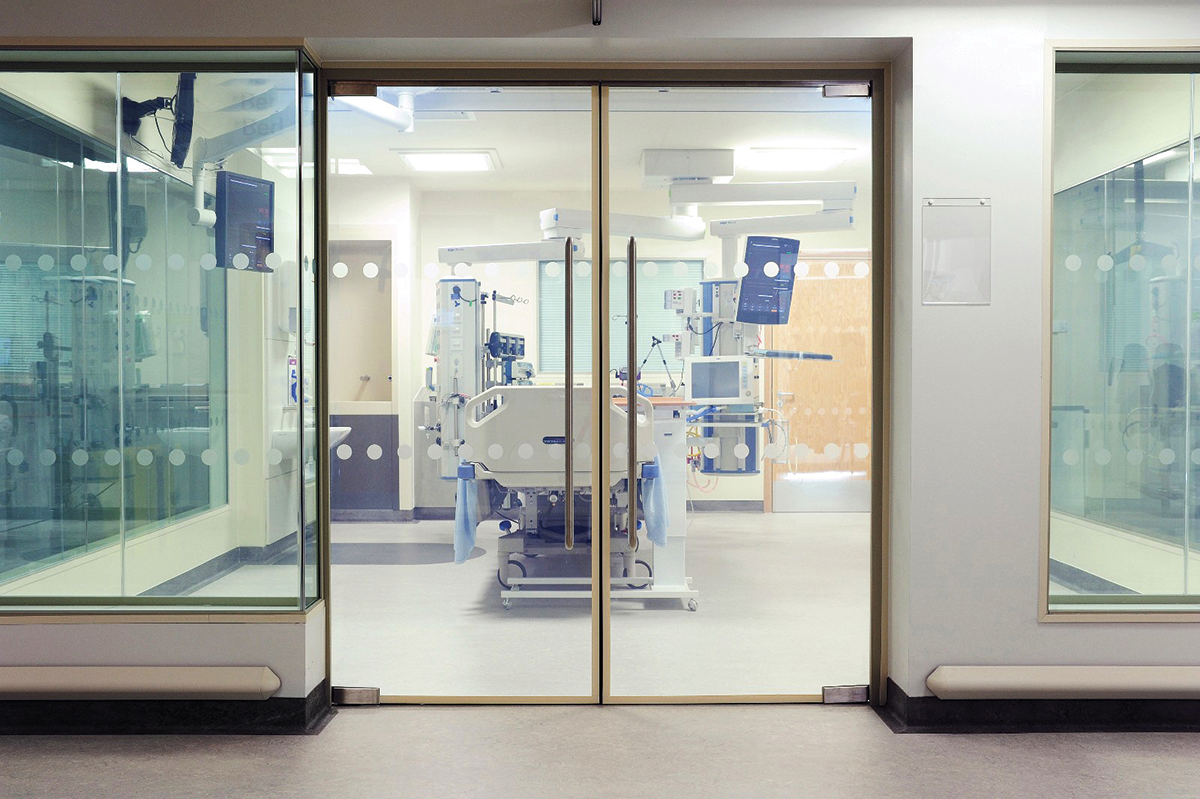 switchable glass clear hospital wall