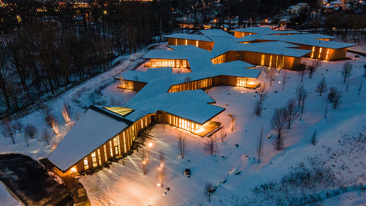 The geometry of the new JST Production and Engineering Center is striking, with more than 70 corners inside and out. 