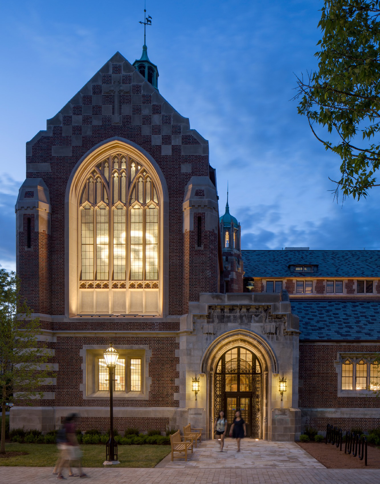 The University of Chicago’s Saieh Hall for Economics