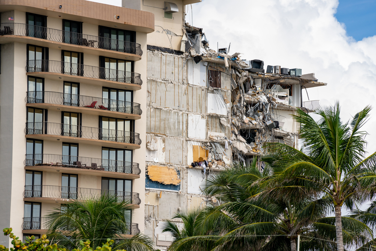 Champlain Tower collapse