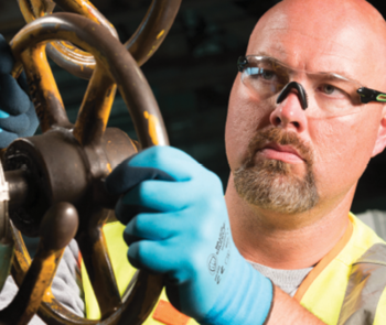 worker with safety gloves